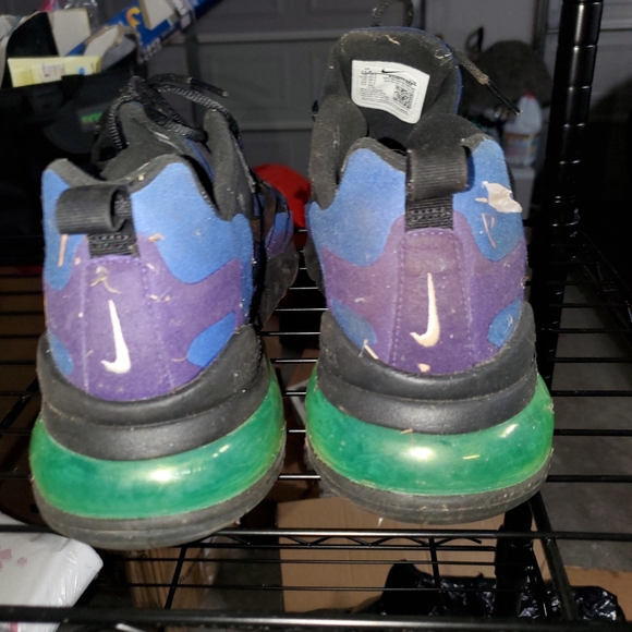 Nike Air Max 270 React size 11.5 - Picture 2 of 3